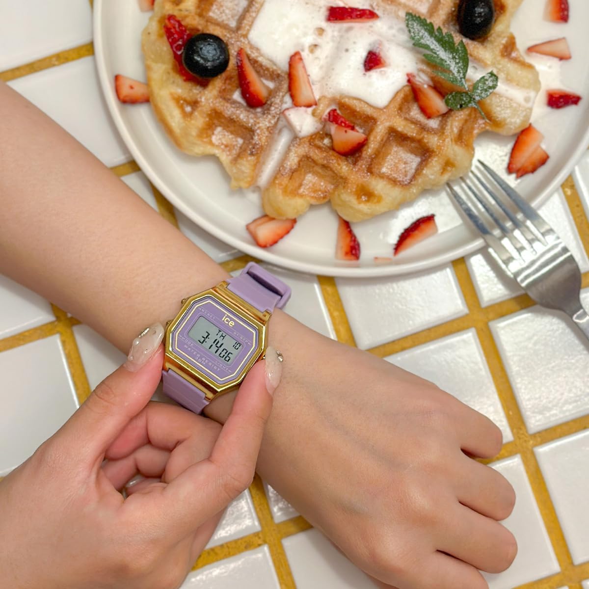 Ice Digit Retro Watch with Lilac Dial and Lilac Strap 022061