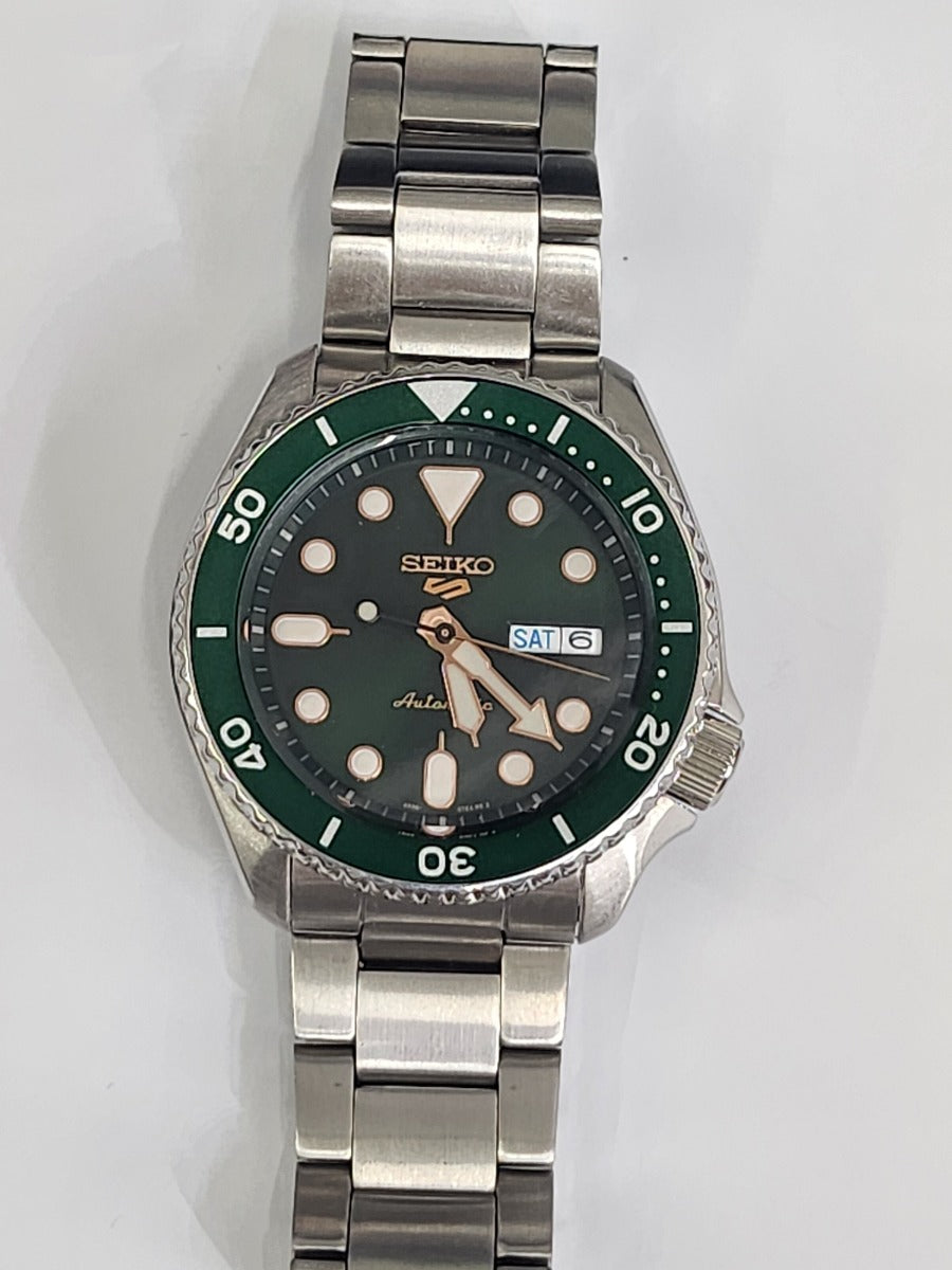 Seiko 5 Men's Automatic Watch with Green Dial and Stainless Steel Strap SRPD63K1