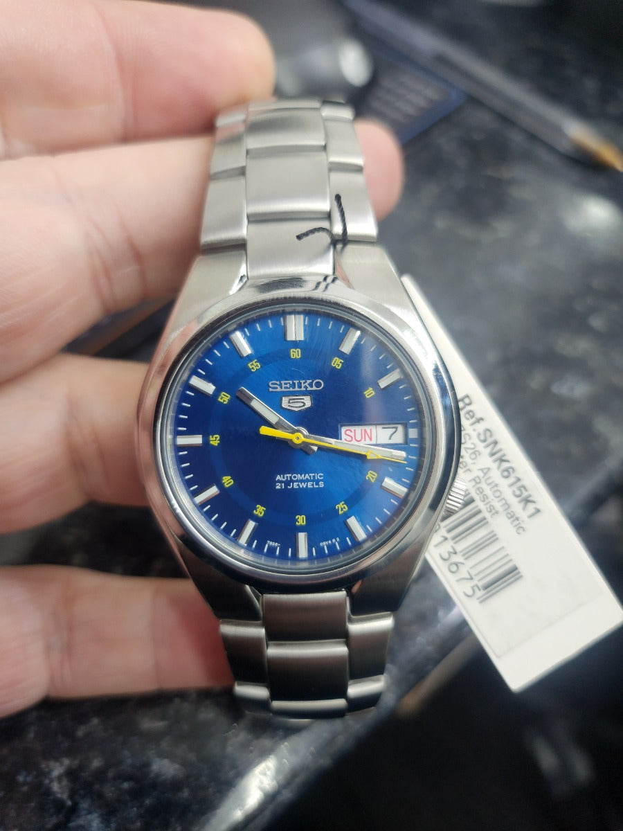 Seiko Men's Automatic Watch with Blue Dial and Stainless Steel Bracelet SNK615K1