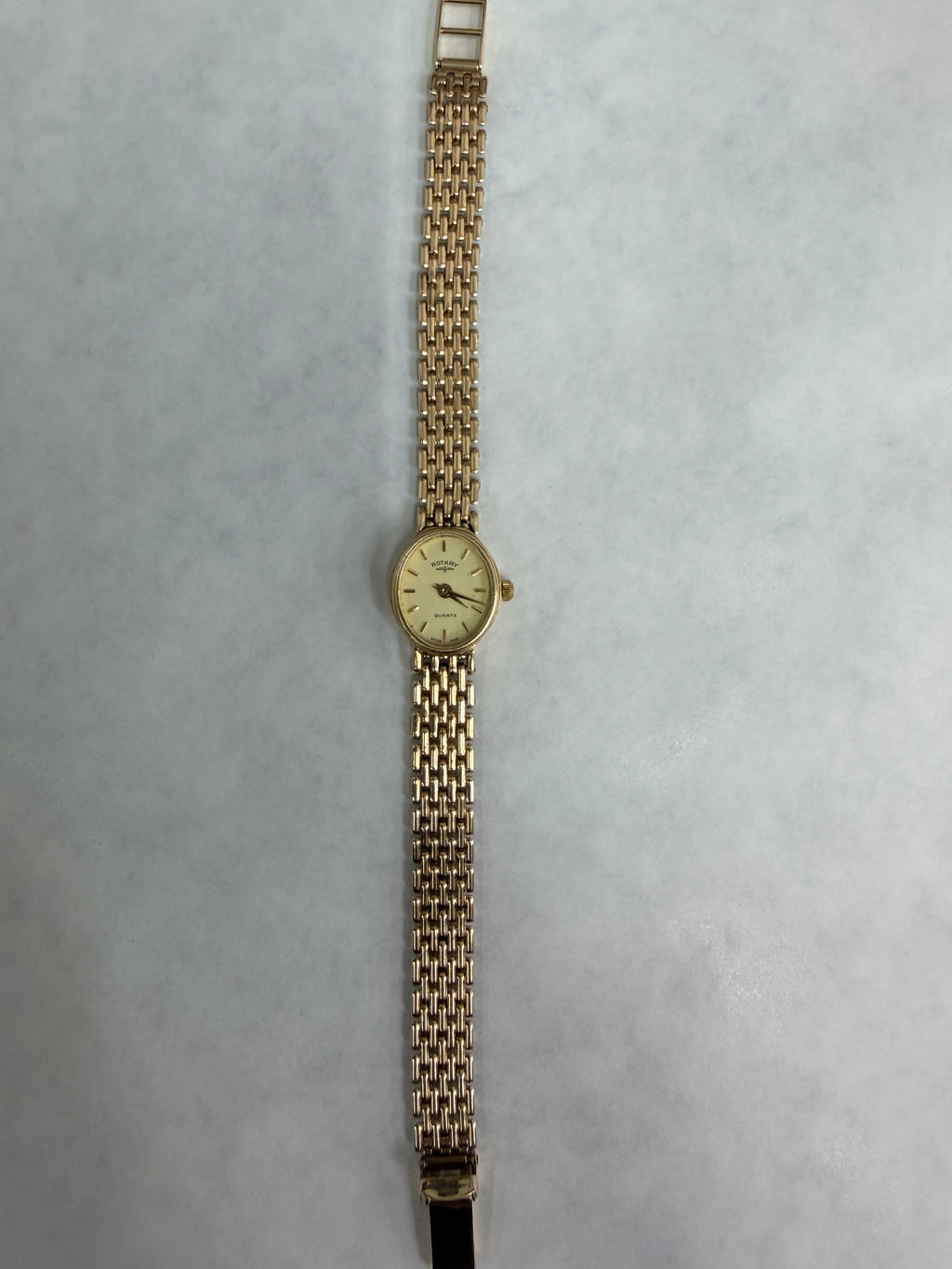 Rotary Ladies 9ct Gold Watch with Champagne Dial and 9ct Gold Bracelet *Refurbished*