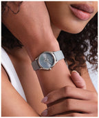 Olivia Burton Ob Classic Bee Cloc Menywod gyda Deial Glas a Strap Las 24000343