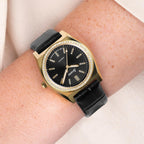 Gwylio Accurist Origin i Fenywod gyda Deial Du a Strap Lledr 70014