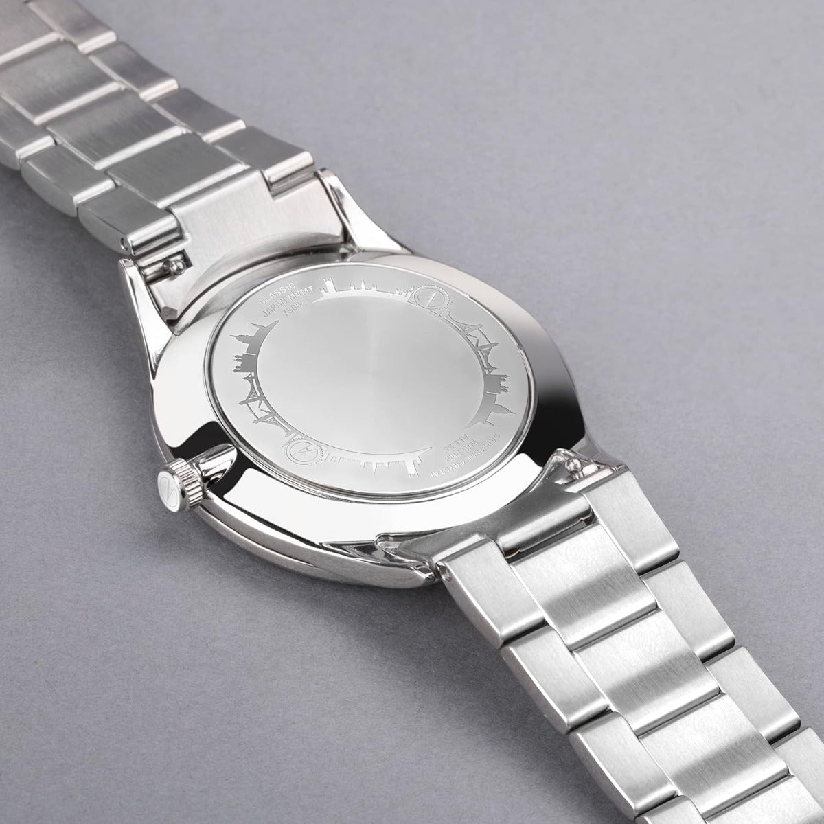 Accurist Mens Classic Watch with Black Dial and Silver Bracelet 73002