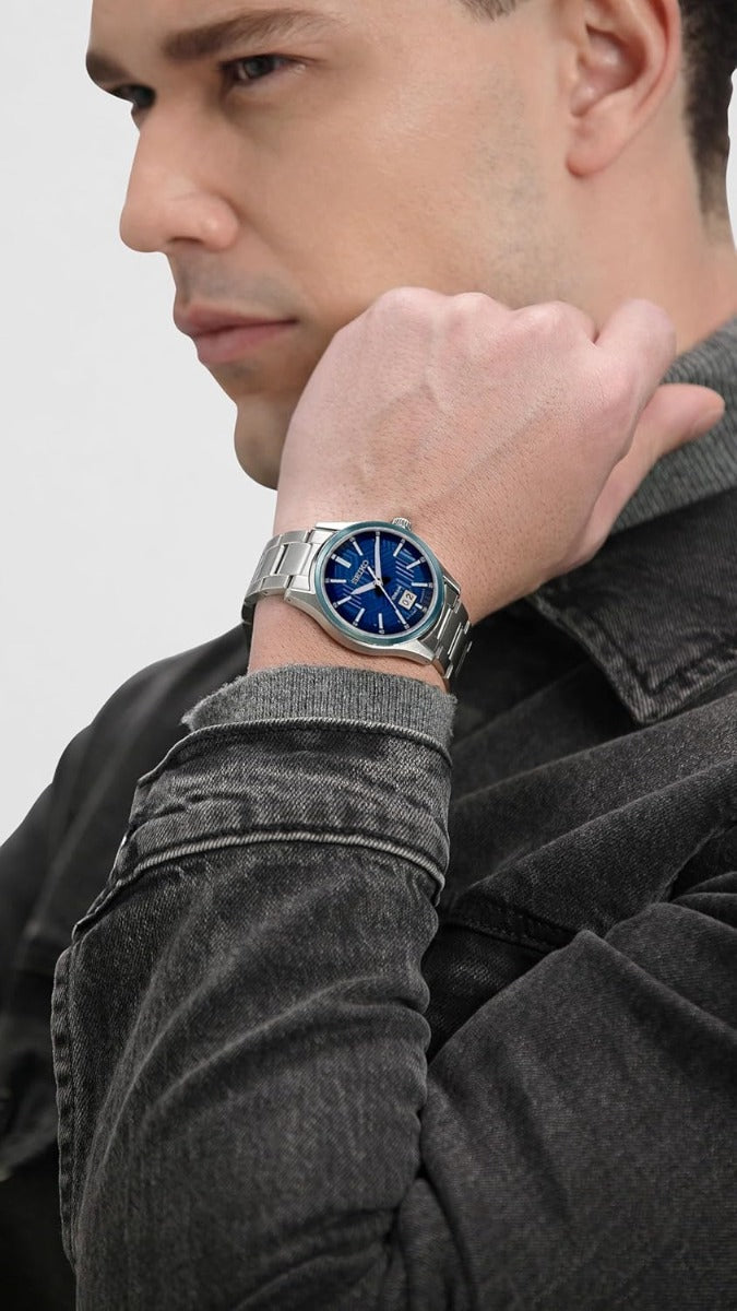 Seiko Mens Watch with Blue Dial and Silver Bracelet SUR559P1