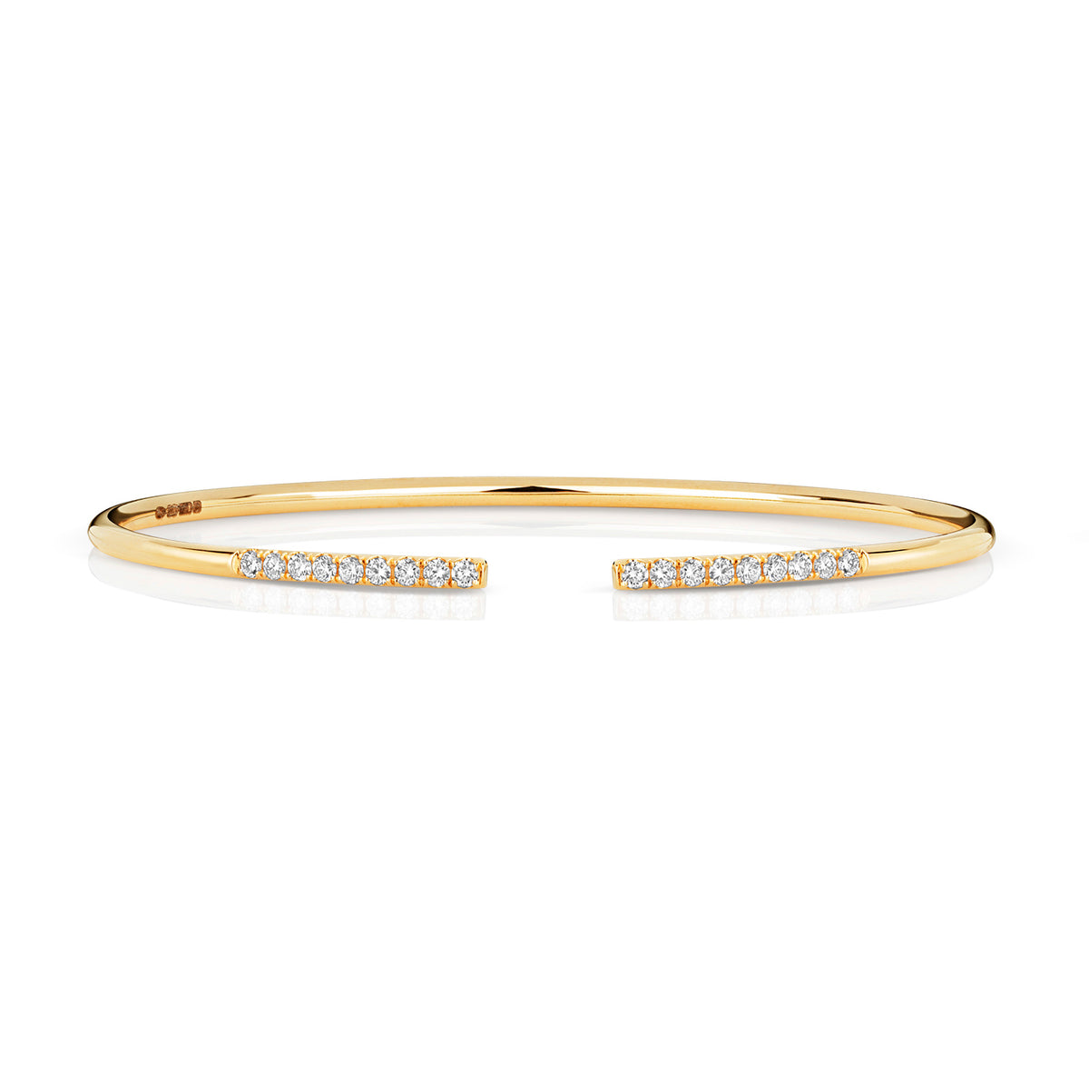 Bangle Aur Melyn 18ct gyda Diemwnt 0.32ct