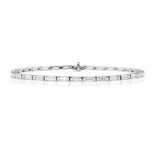 Breichled Ddiemwnt Aur Gwyn 18ct 4.45 CT