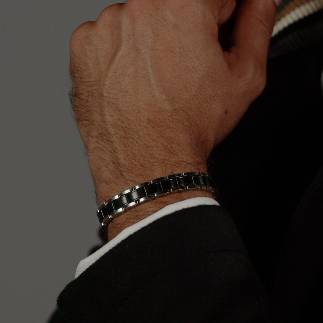 Boss Mens Stainless Steel Metal Links Essentials Bracelet 1580665