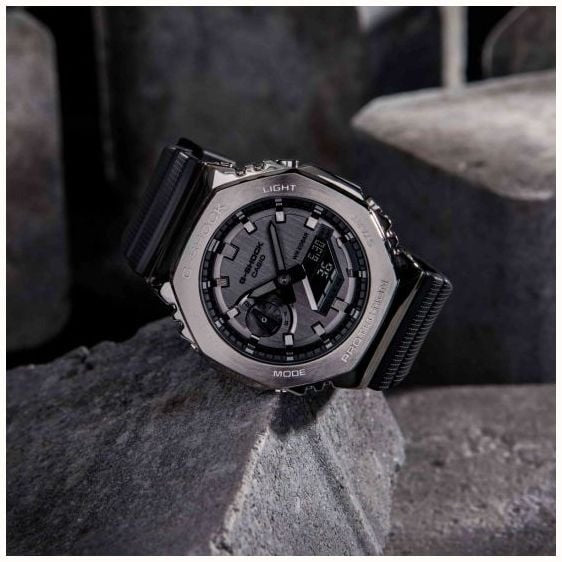 Casio G-Shock Mens Analogue-Digital Watch with Grey Dial and Black Strap GM-2100-1AER