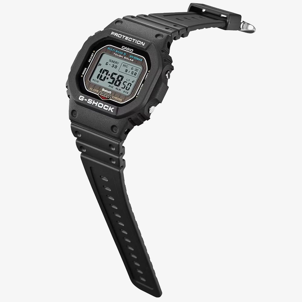 Casio G-Shock Mens Digital Watch with Black Dial and Black Strap GW-BX5600-1ER