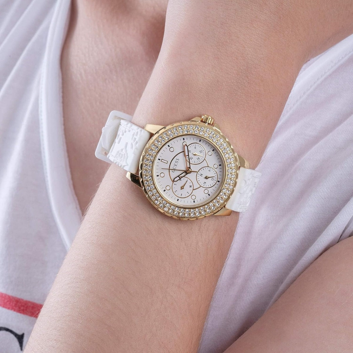 Guess Ladies Watch with White Dial and White Strap GW0411L1