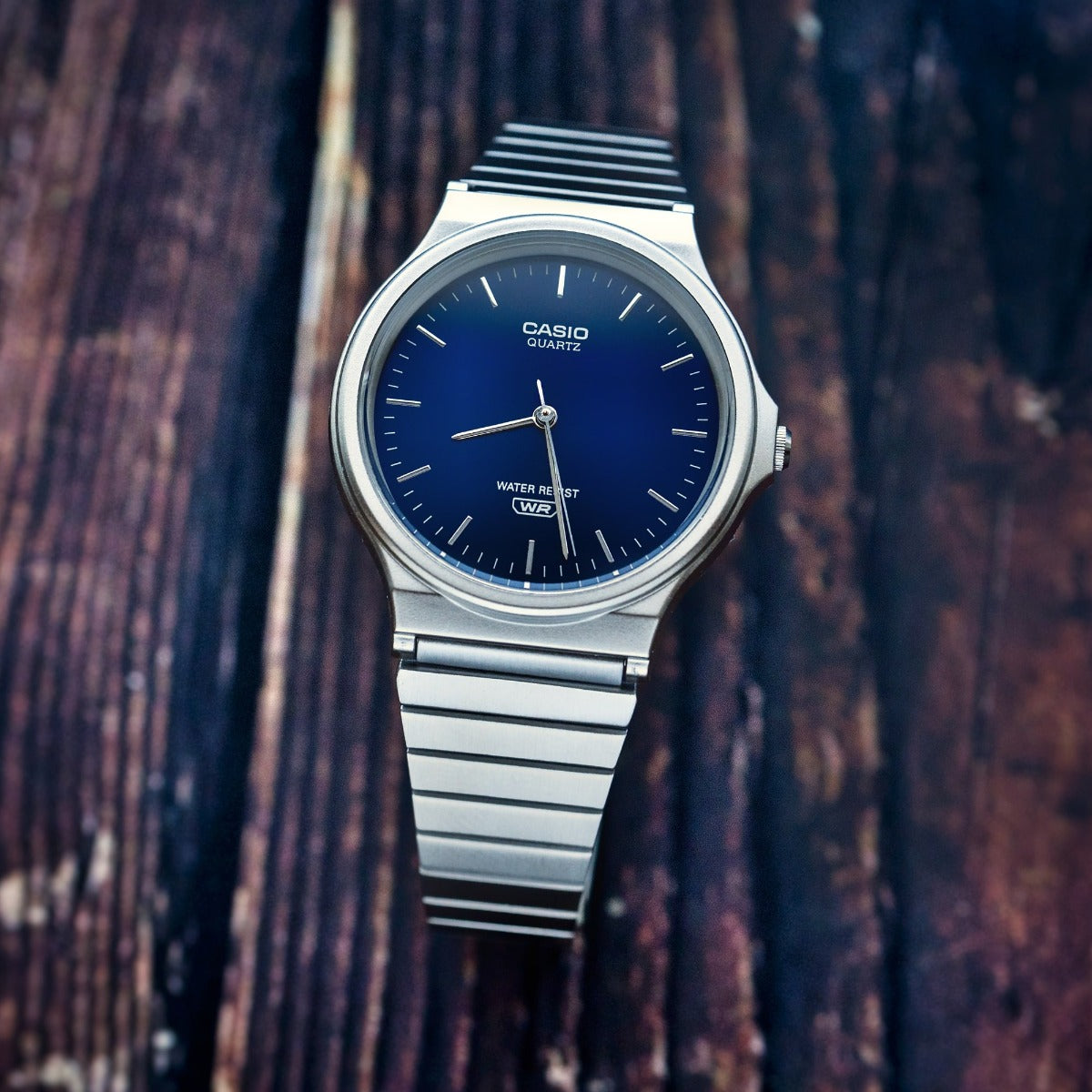 Casio Collection Mens Watch with Blue Dial and Silver Strap MQ-24DA-2AEF