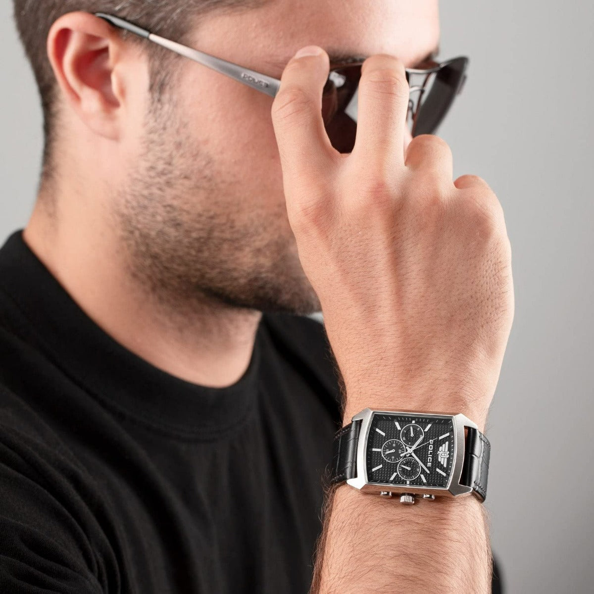 Police Mens Watch with Black Dial and Black Leather Strap PEWJF2204801