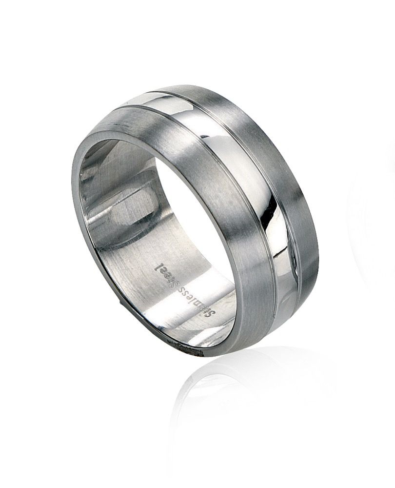 Fred Bennett Two Tone Band Ring R2510