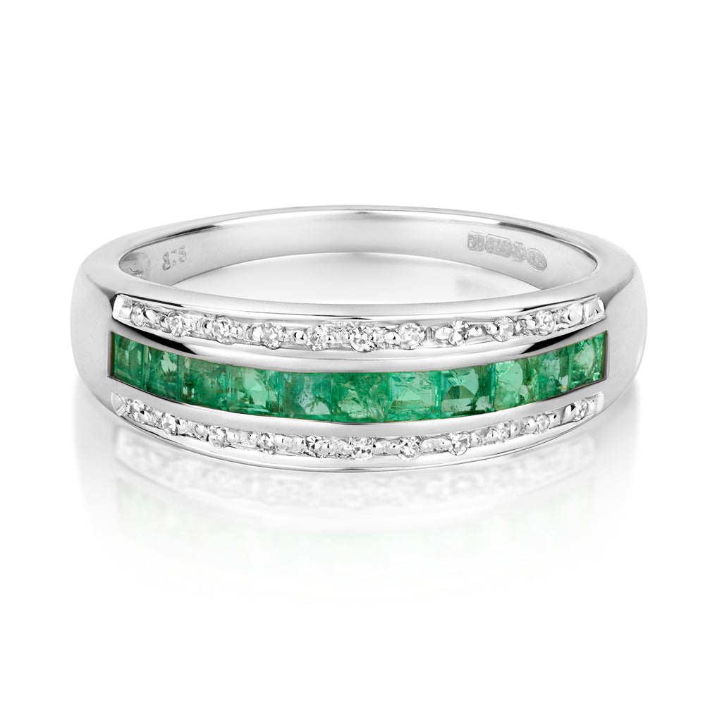 9ct White Gold Emerald and Diamond Band Ring 0.540+0.090 CT