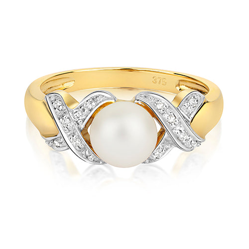 9ct Yellow Gold Diamond and Pearl Dress Ring 0.04 CT