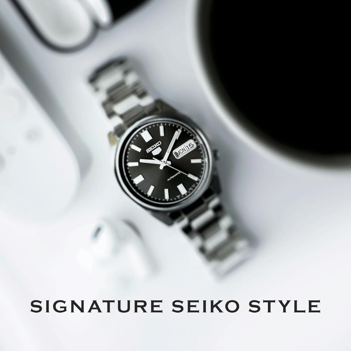 Seiko 5 Mens Automatic Watch SNXS79 with Black Dial and Silver Stainless Steel Bracelet