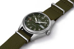 Gwylio Awtomatig Seiko 5 Sports i Ddynion gyda Deial Gwyrdd a Strap Neilon Gwyrdd SRPG33K1