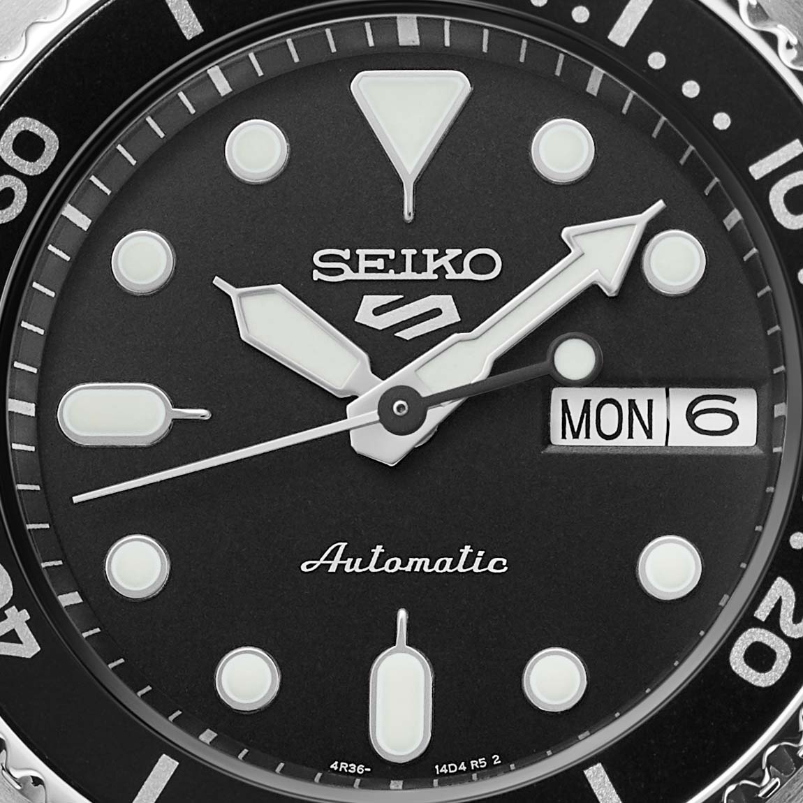 Seiko 5 Sports SKX ‘Midi’ Automatic Watch with Black Dial and Silver Bracelet SRPK29K1