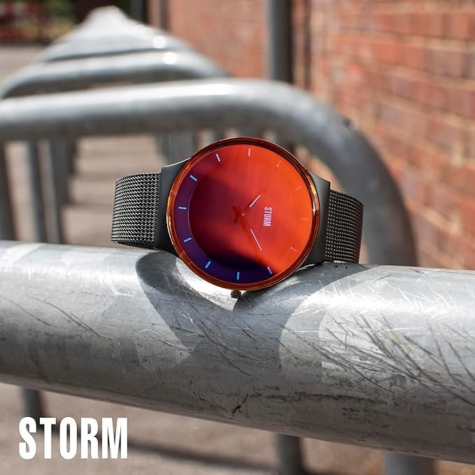 Storm Pylo Slate Red Gwyliadur Dynion gyda Deial Coch a Strap Du 47551/SL/R