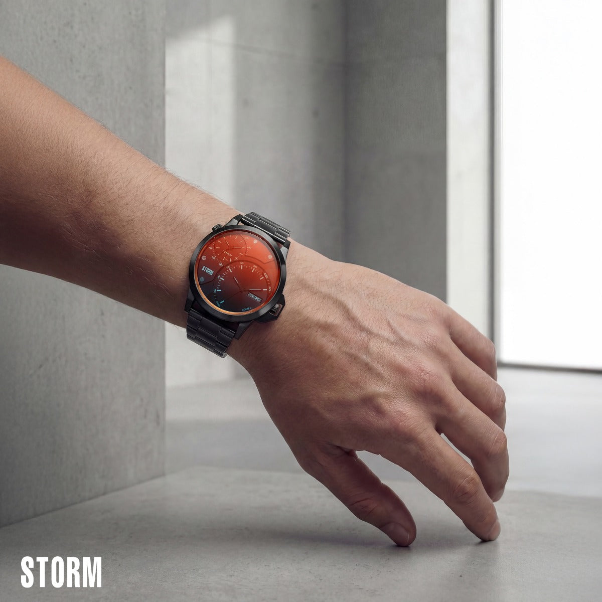 Gwylfa Goch Dynion Storm Avalonic Slate gyda Deial Goch 47502/SL/R
