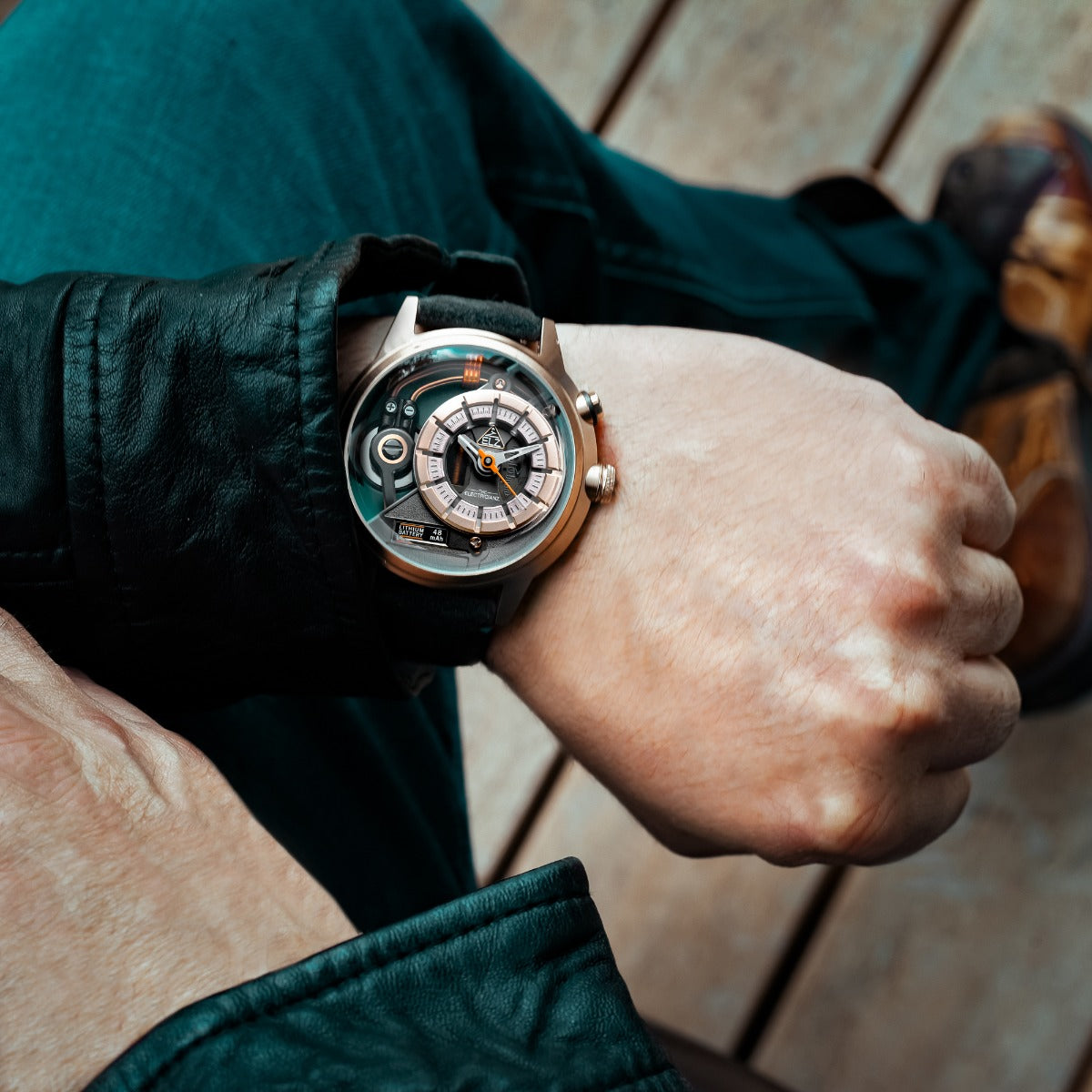 The Electricianz SteelZ The Cazino Mens Watch with Grey Leather Strap ZZ-A3C/04