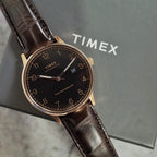 Gwylio Awtomatig Waterbury i Ddynion Timex gyda Deial Du a Strap Lledr Brown TW2T70100