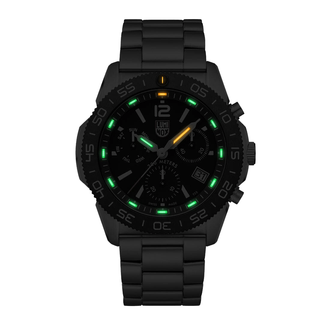 Oriawr Chronograff Dynion Luminox Pacific Diver gyda Deial Du a Strap Arian XS.3142