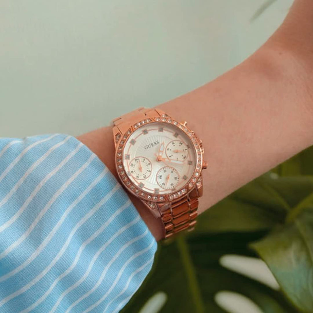 Guess Gemini Ladies Watch with White Sunray Dial and Rose Gold Bracelet W1293L3