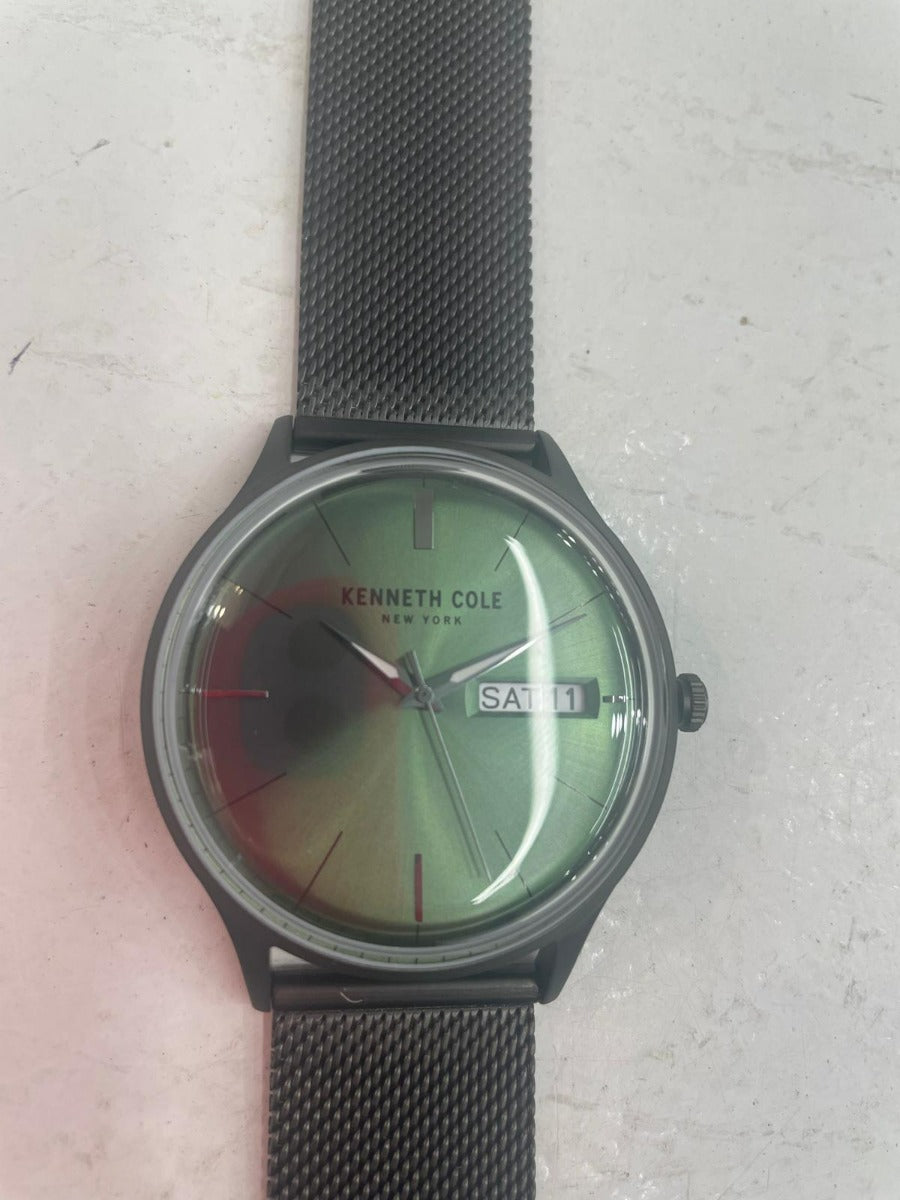 Clocsen Dynion Kenneth Cole gyda Deial Werdd a Strap Milanese Llwyd KC50589018A * wedi'i Adnewyddu *