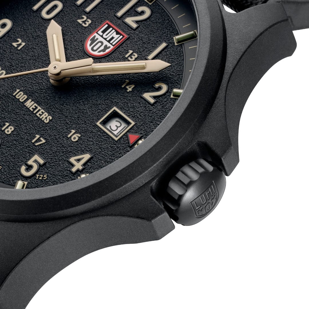 Gwylio Dynion Maes Atacama Luminox gydag Wyneb Du a Strapiau Cyfnewidiadwy XL.1970.SET