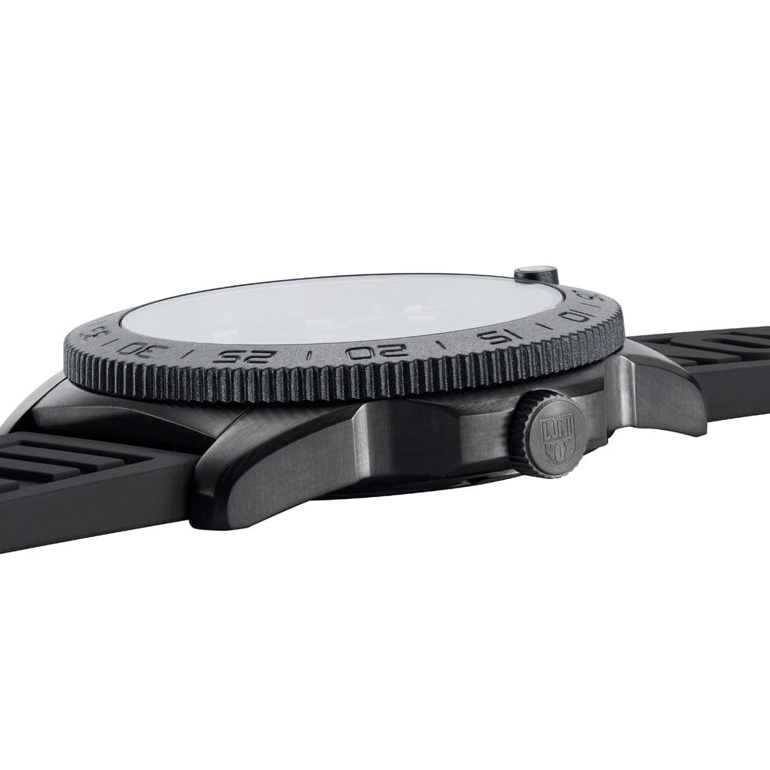 Luminox Pacific Diver Mens Watch with Green Dial and Black Strap XS.3137.B